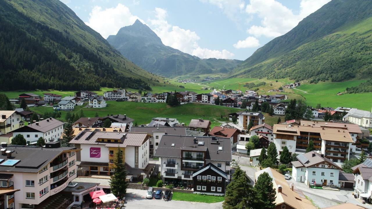 Alpinhotel Monte Superior - Silvretta Card Premium Betrieb Гальтюр Екстер'єр фото